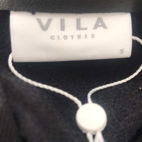 Vila Black Faux Leather Skirt - Picture 4 of 4